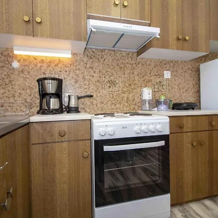 Apartment Manousi 1- Ground Floor Mystras